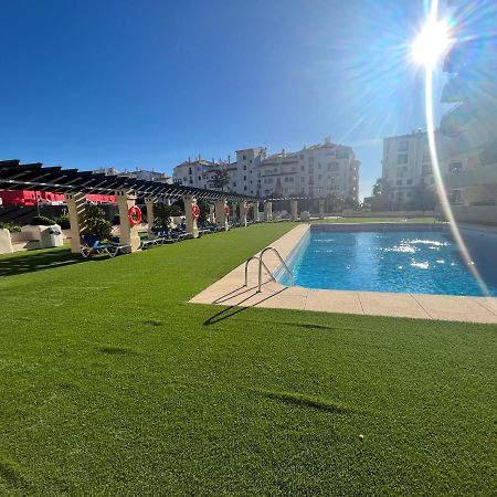 Heart Of Puerto Banus Newly Renavated Free Parking , Wifi ,Pool,Gym,Padel Court Apartment Marbella Exterior photo